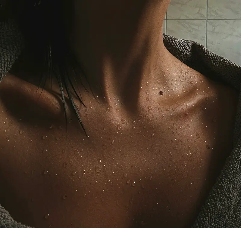 Догляд за шкірою після гідромасажу — ніжна турбота, олії та зволоження